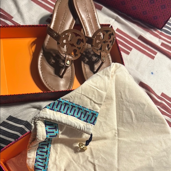Tory Burch Miller Calf Leather Brown Sandals with Iconic Medallion - Picture 8 of 8